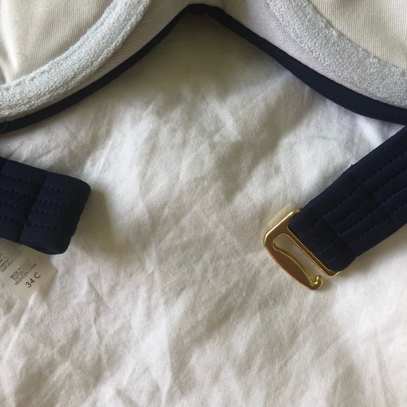 Two Victoria’s Secret bandeau swim tops 34C - Picture 3 of 10